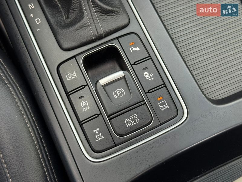 Внедорожник / Кроссовер Kia Sorento 2016 в Стрые