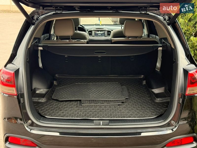 Внедорожник / Кроссовер Kia Sorento 2016 в Стрые