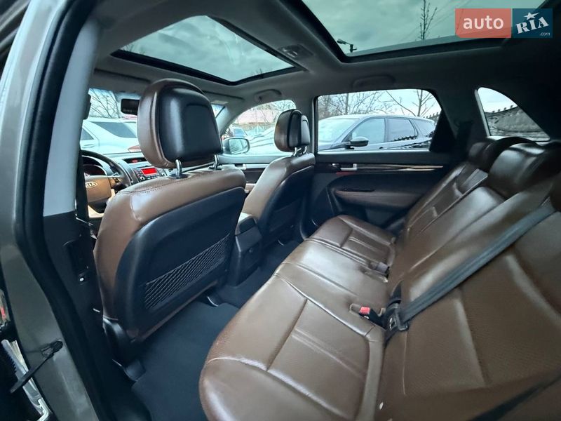 Внедорожник / Кроссовер Kia Sorento 2010 в Коломые фото 37 Внедорожник / Кроссовер Kia Sorento 2010 в Коломые