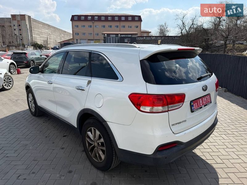 Внедорожник / Кроссовер Kia Sorento 2015 в Луцке