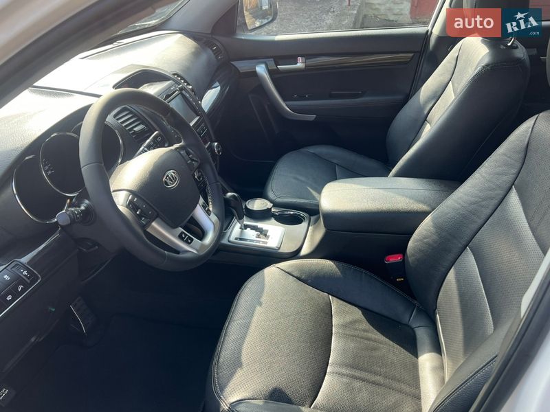 Позашляховик / Кросовер Kia Sorento 2012 в Козятині