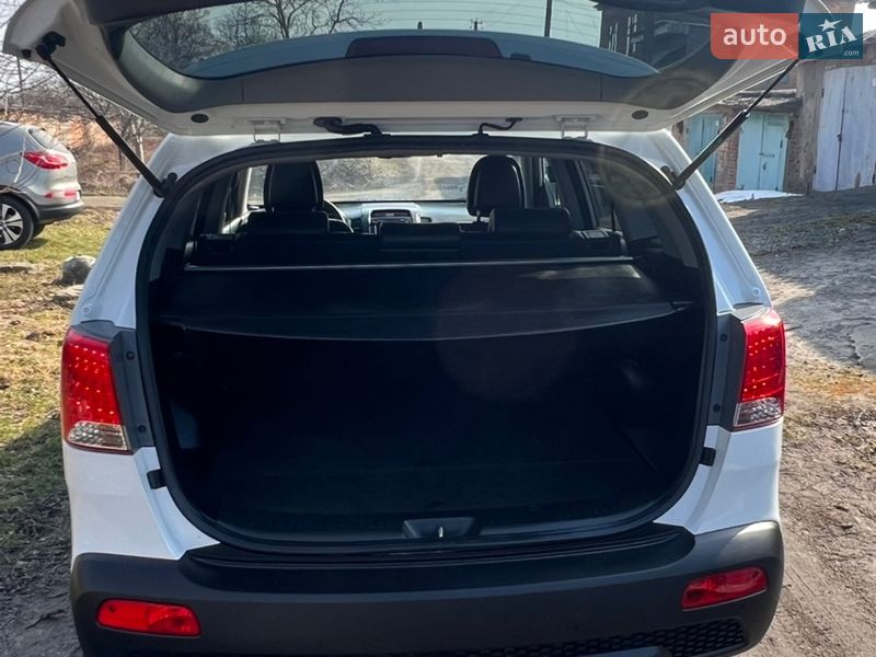 Позашляховик / Кросовер Kia Sorento 2012 в Козятині