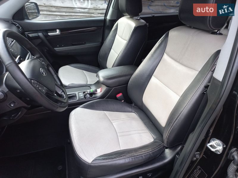 Позашляховик / Кросовер Kia Sorento 2014 в Макарові