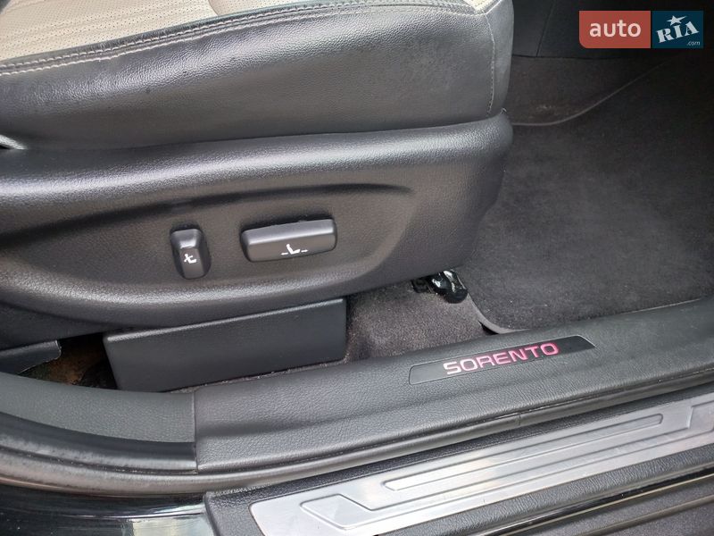 Позашляховик / Кросовер Kia Sorento 2014 в Макарові