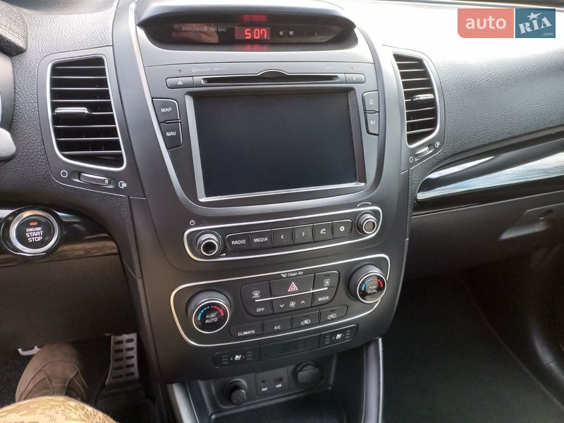 Позашляховик / Кросовер Kia Sorento 2014 в Макарові