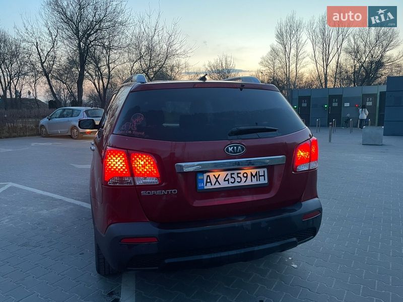Внедорожник / Кроссовер Kia Sorento 2010 в Харькове