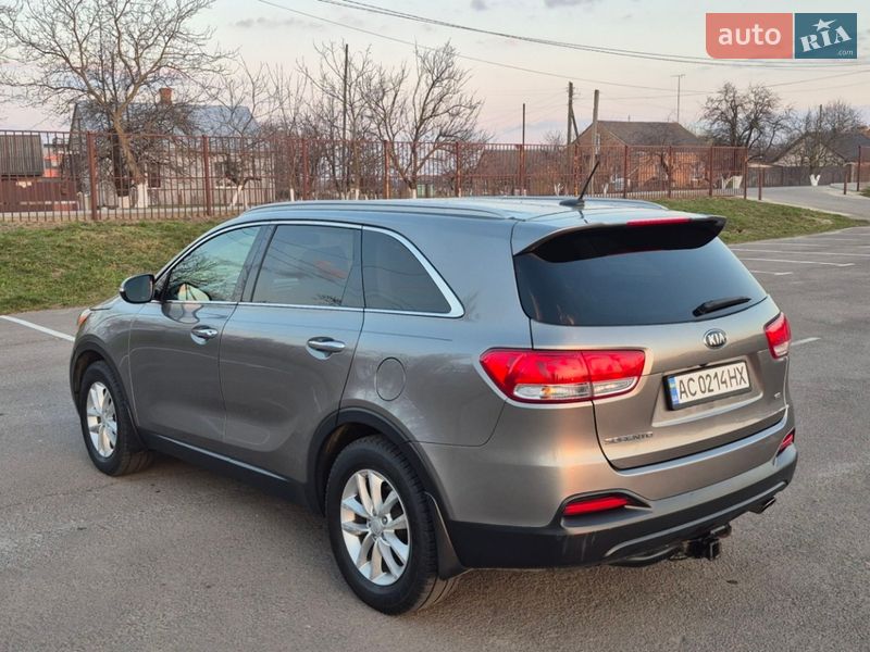 Позашляховик / Кросовер Kia Sorento 2016 в Луцьку