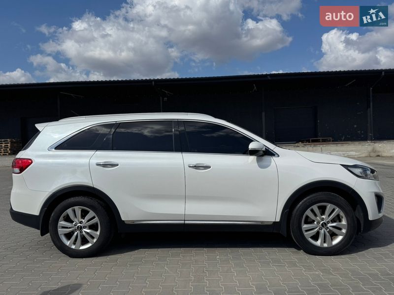 Внедорожник / Кроссовер Kia Sorento 2015 в Житомире фото 7 Внедорожник / Кроссовер Kia Sorento 2015 в Житомире