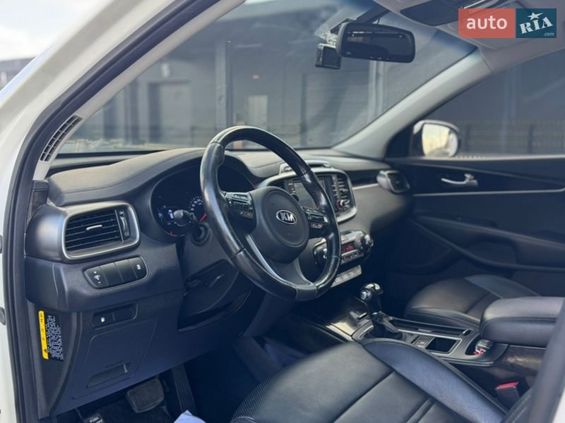 Внедорожник / Кроссовер Kia Sorento 2015 в Житомире фото 26 Внедорожник / Кроссовер Kia Sorento 2015 в Житомире