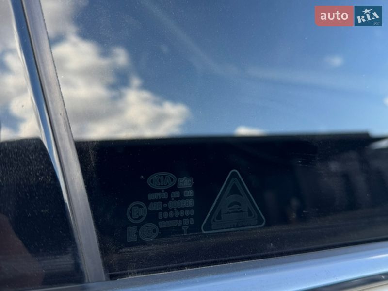 Внедорожник / Кроссовер Kia Sorento 2015 в Житомире фото 46 Внедорожник / Кроссовер Kia Sorento 2015 в Житомире