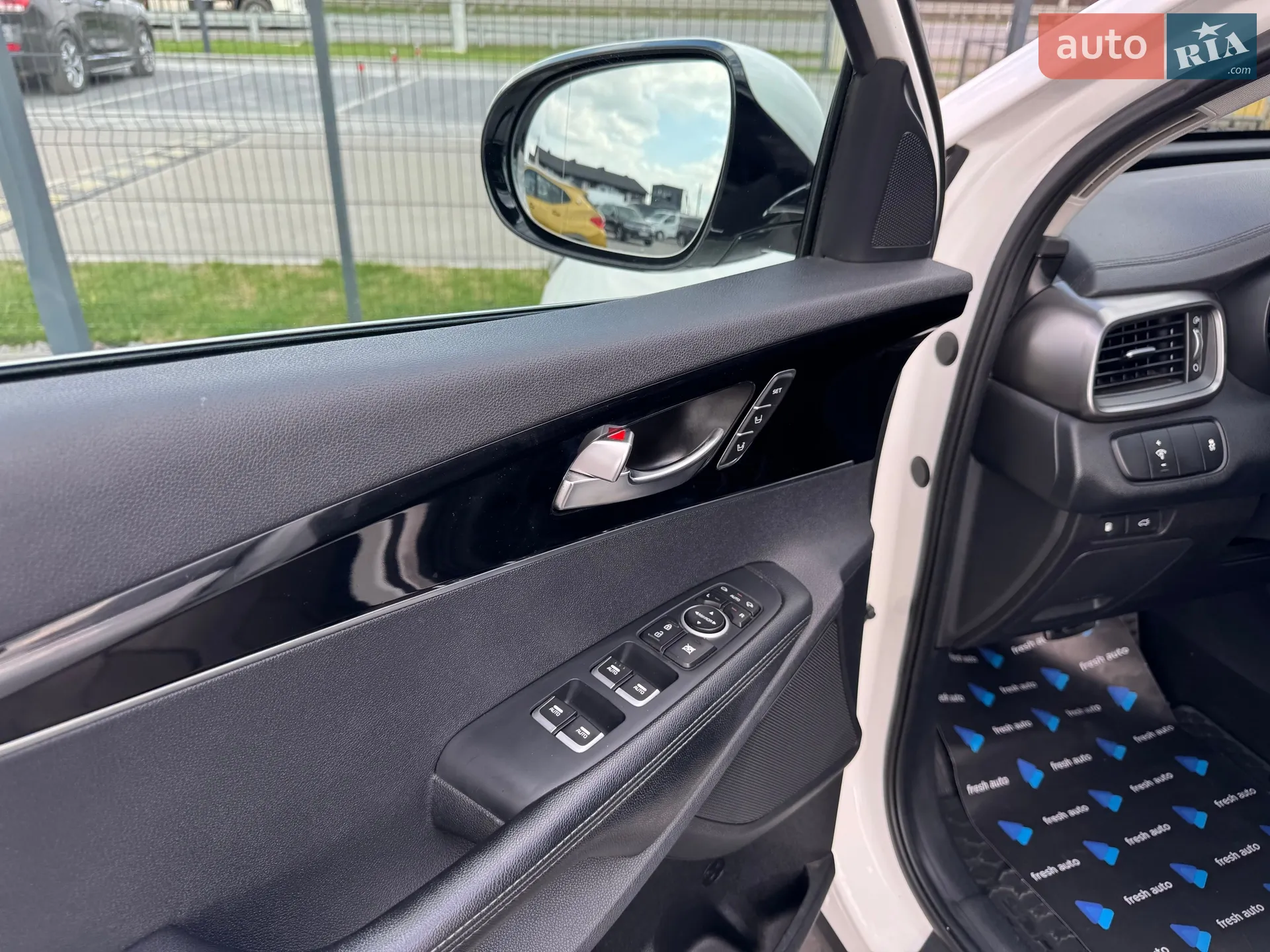 2016 Kia Sorento - мініатюра 15