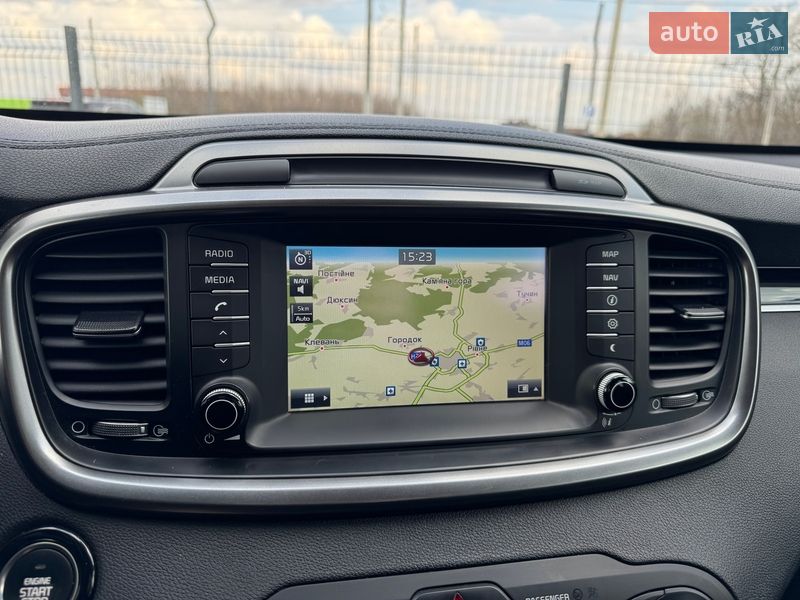 Позашляховик / Кросовер Kia Sorento 2016 в Рівному