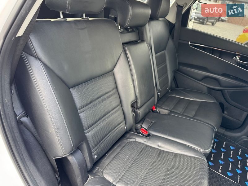 Позашляховик / Кросовер Kia Sorento 2016 в Рівному