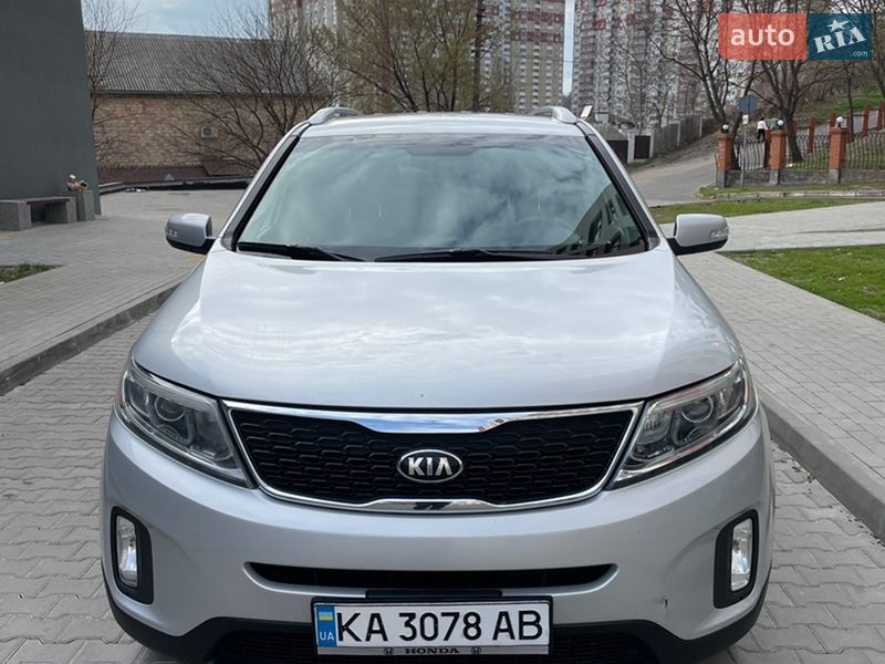 Позашляховик / Кросовер Kia Sorento 2013 в Києві