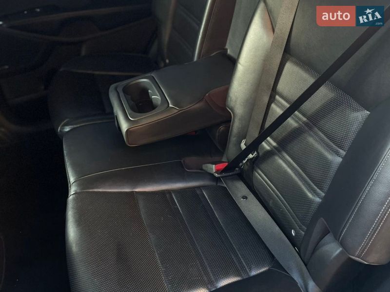 Позашляховик / Кросовер Kia Sorento 2015 в Стрию