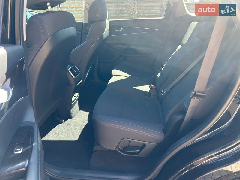 Позашляховик / Кросовер Kia Sorento 2016 в Володимирі