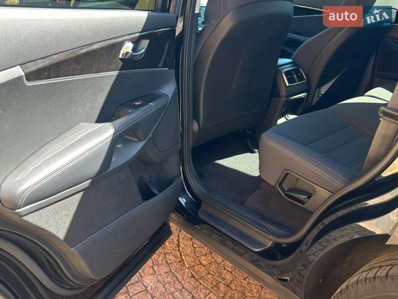 Позашляховик / Кросовер Kia Sorento 2016 в Володимирі