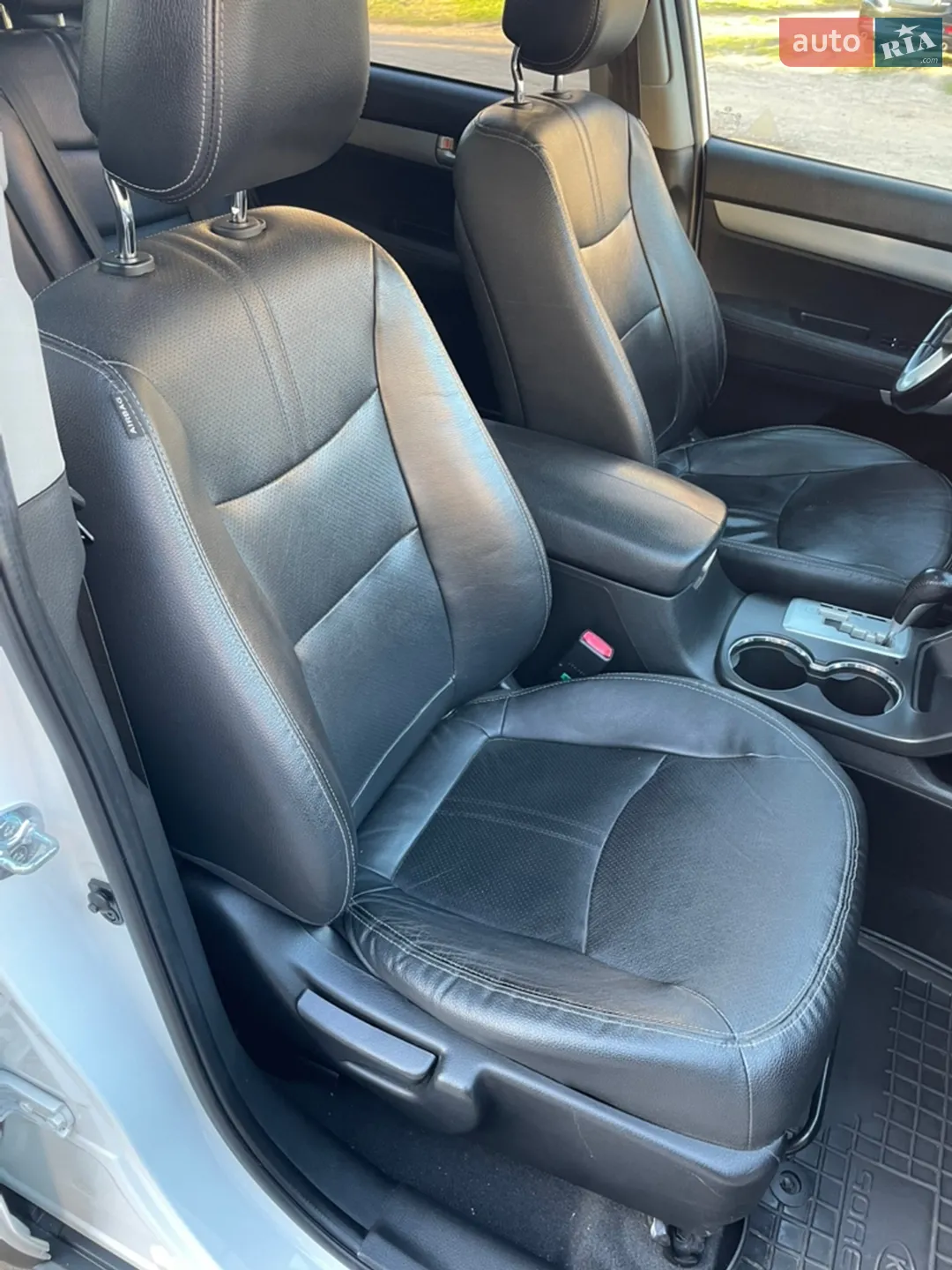 2010 Kia Sorento - мініатюра 16