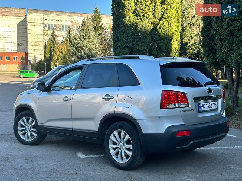 Позашляховик / Кросовер Kia Sorento 2010 в Рівному