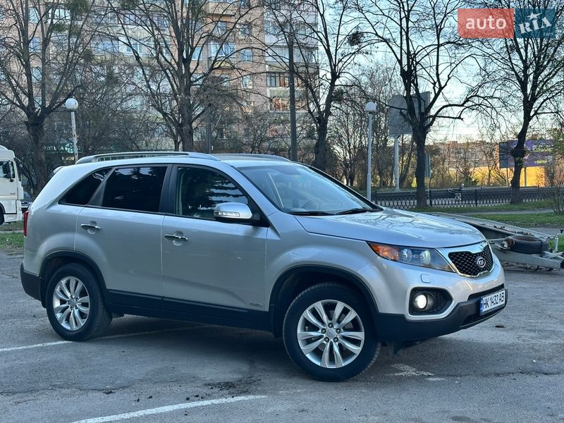 Позашляховик / Кросовер Kia Sorento 2010 в Рівному