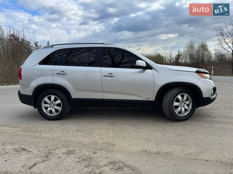 Внедорожник / Кроссовер Kia Sorento 2010 в Богородчанах