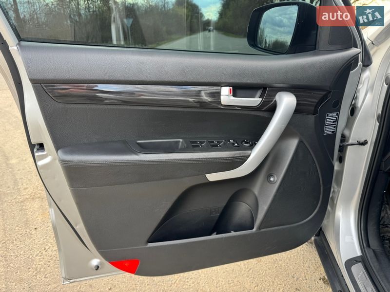 Внедорожник / Кроссовер Kia Sorento 2010 в Богородчанах