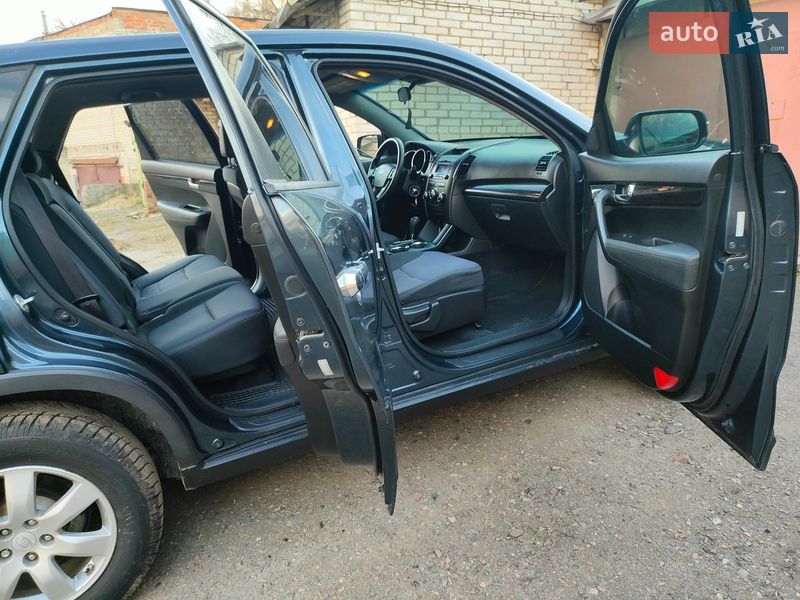 Позашляховик / Кросовер Kia Sorento 2010 в Сумах