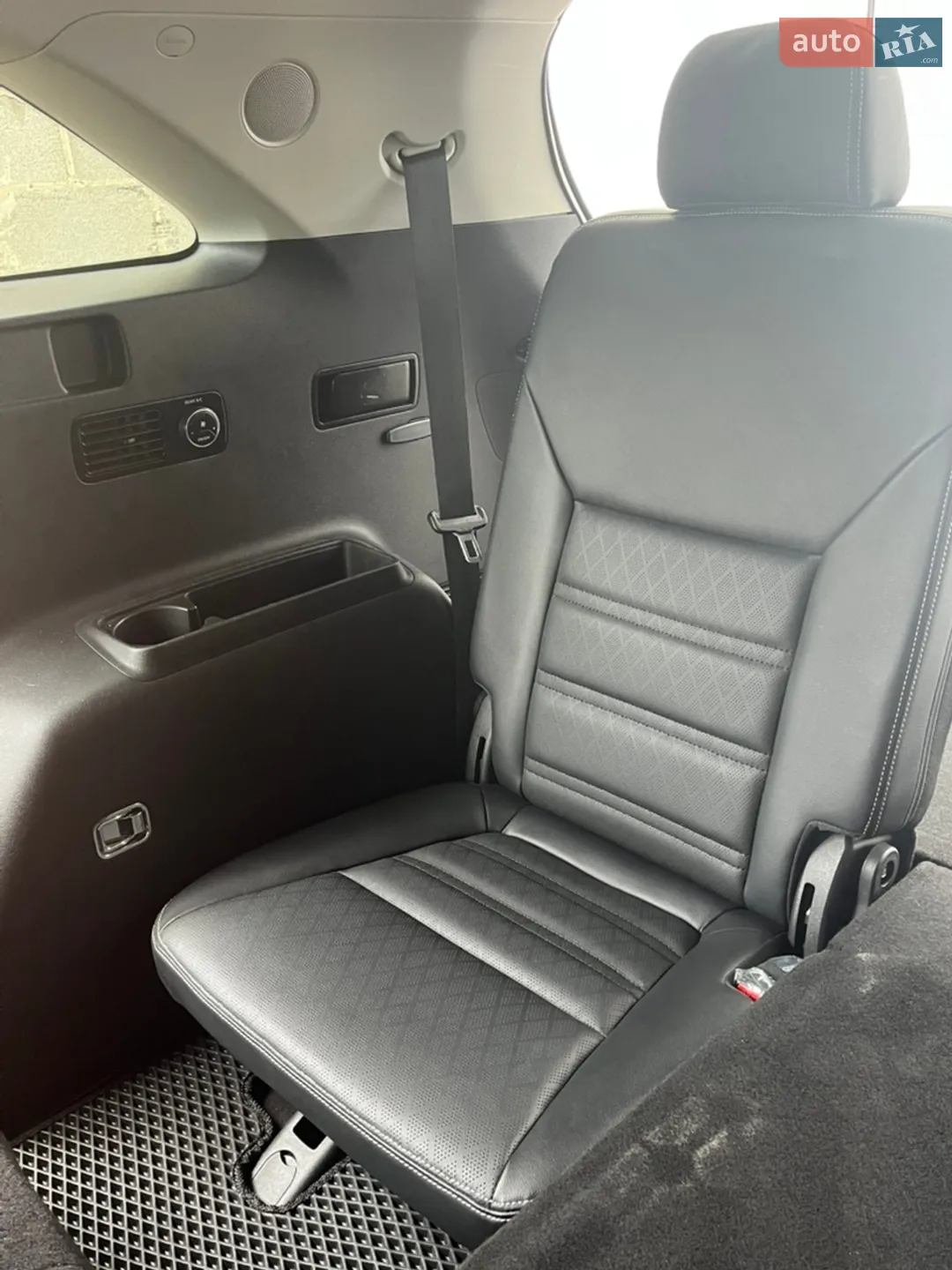 2017 Kia Sorento - мініатюра 28