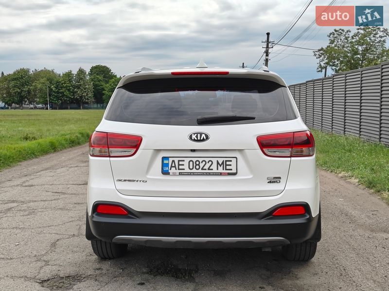 Внедорожник / Кроссовер Kia Sorento 2016 в Пятихатках фото 5 Внедорожник / Кроссовер Kia Sorento 2016 в Пятихатках