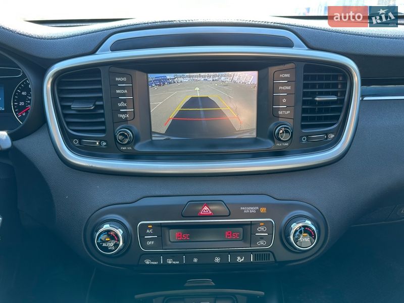 Позашляховик / Кросовер Kia Sorento 2018 в Києві
