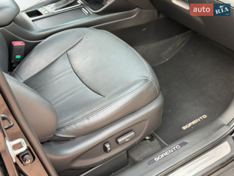 Внедорожник / Кроссовер Kia Sorento 2013 в Ровно фото 27 Внедорожник / Кроссовер Kia Sorento 2013 в Ровно
