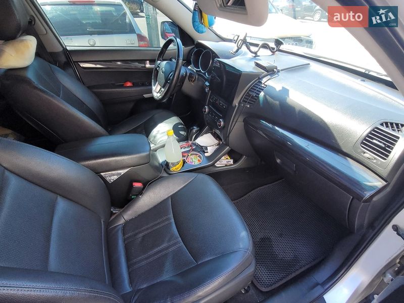 Внедорожник / Кроссовер Kia Sorento 2012 в Киеве