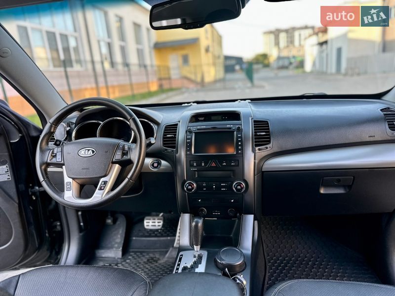 Позашляховик / Кросовер Kia Sorento 2011 в Львові