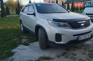 Позашляховик / Кросовер Kia Sorento 2015 в Львові