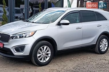 Позашляховик / Кросовер Kia Sorento 2016 в Луцьку