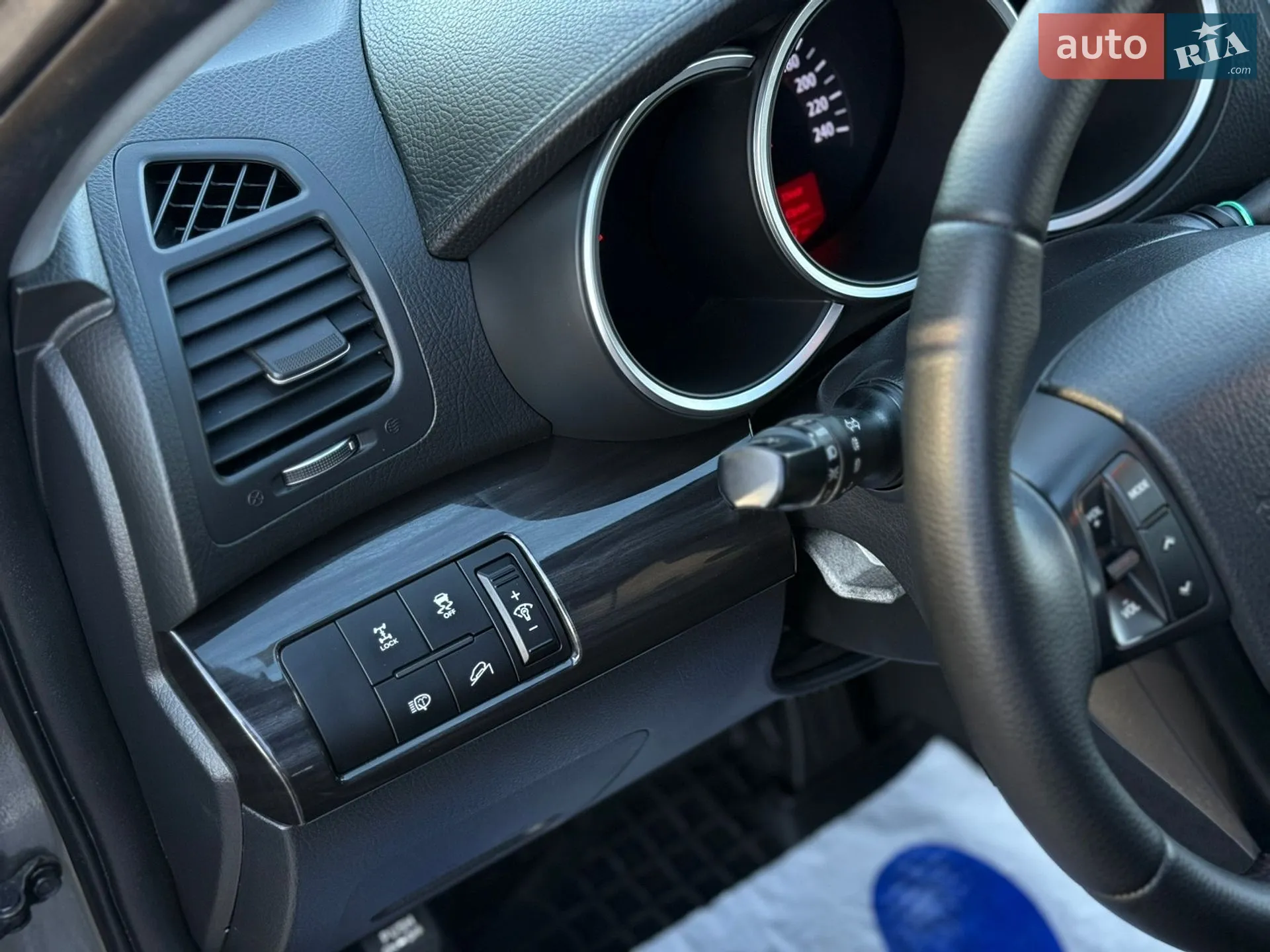 2011 Kia Sorento - мініатюра 31