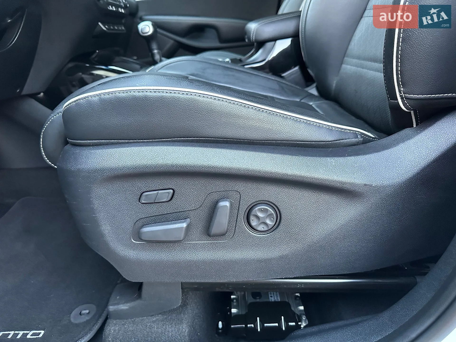2019 Kia Sorento - мініатюра 121