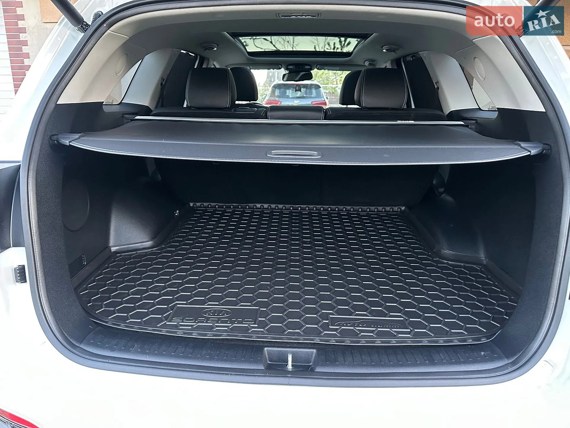 2019 Kia Sorento - мініатюра 184