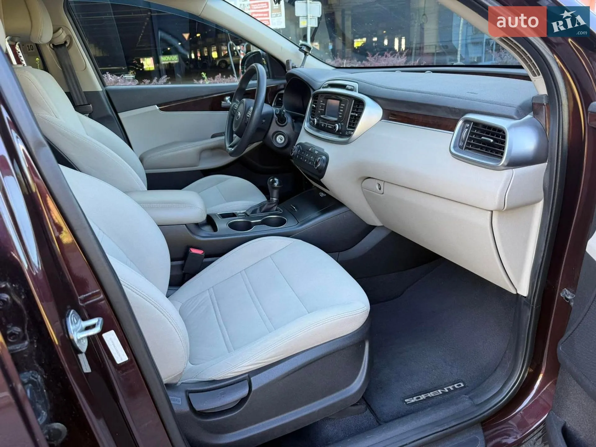 2015 Kia Sorento - мініатюра 25