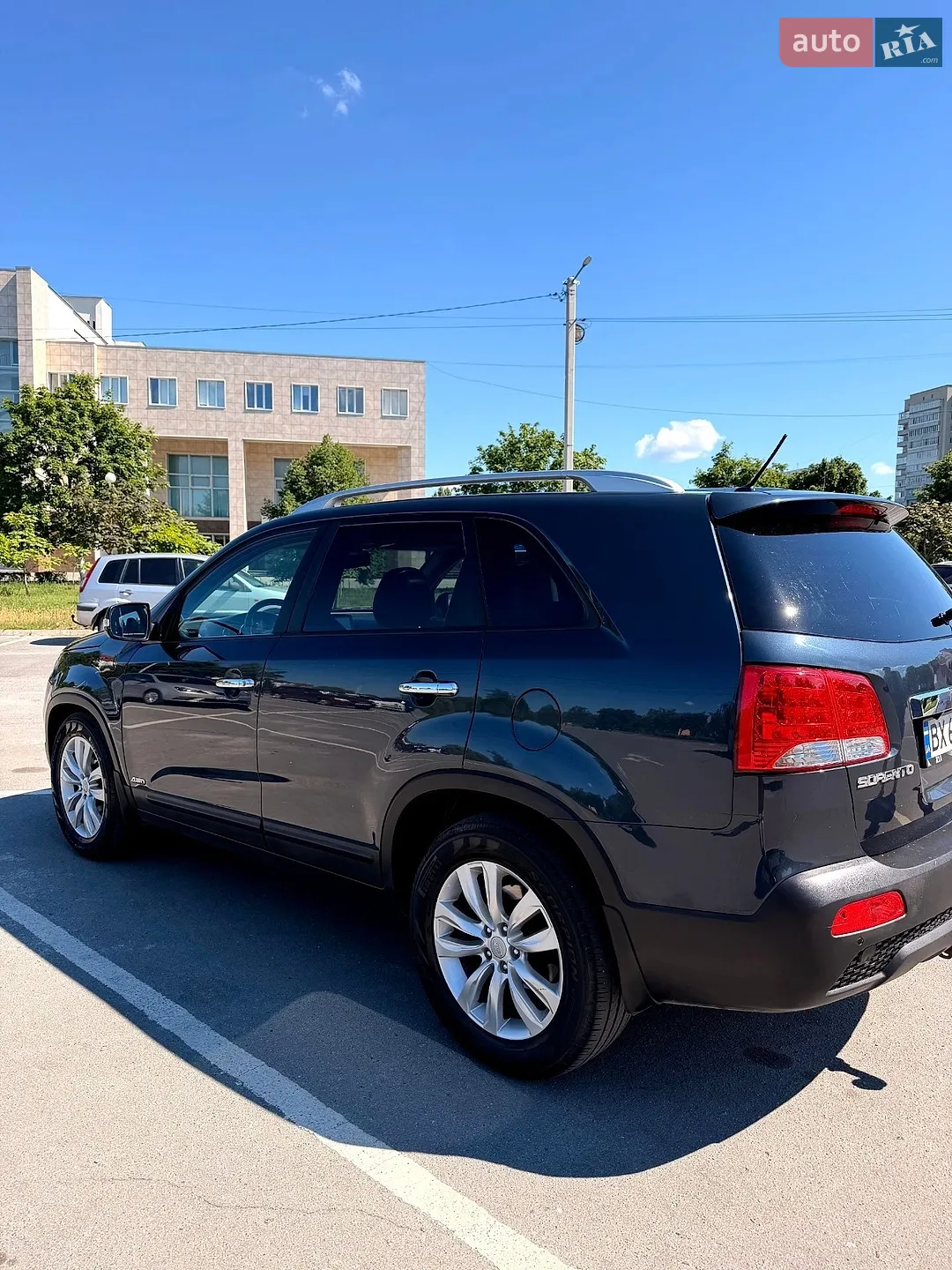 Kia Sorento 2009 VIN KNAKU814DA5048500 фото оголошення 4 з 33