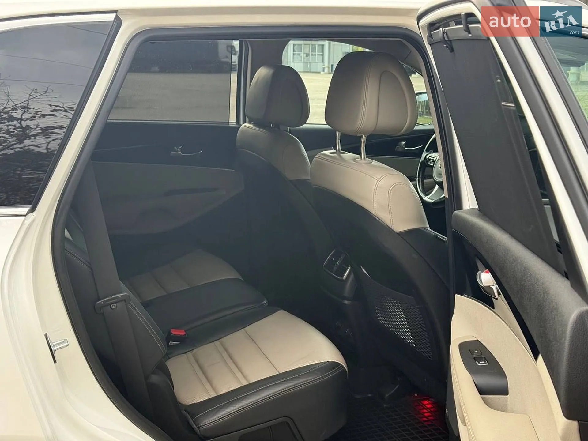 2017 Kia Sorento - мініатюра 42