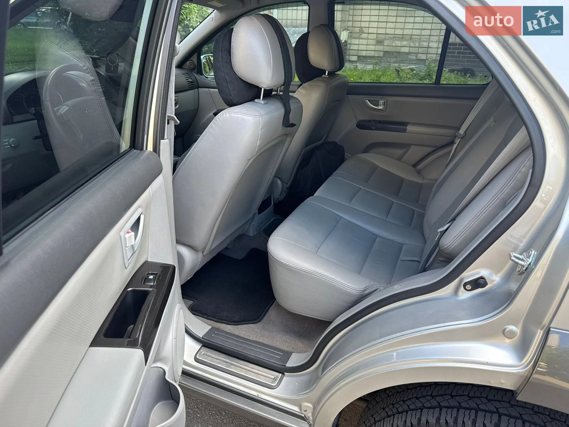 Kia Sorento 2009 VIN KNAJC524895889453 фото оголошення 11 з 15