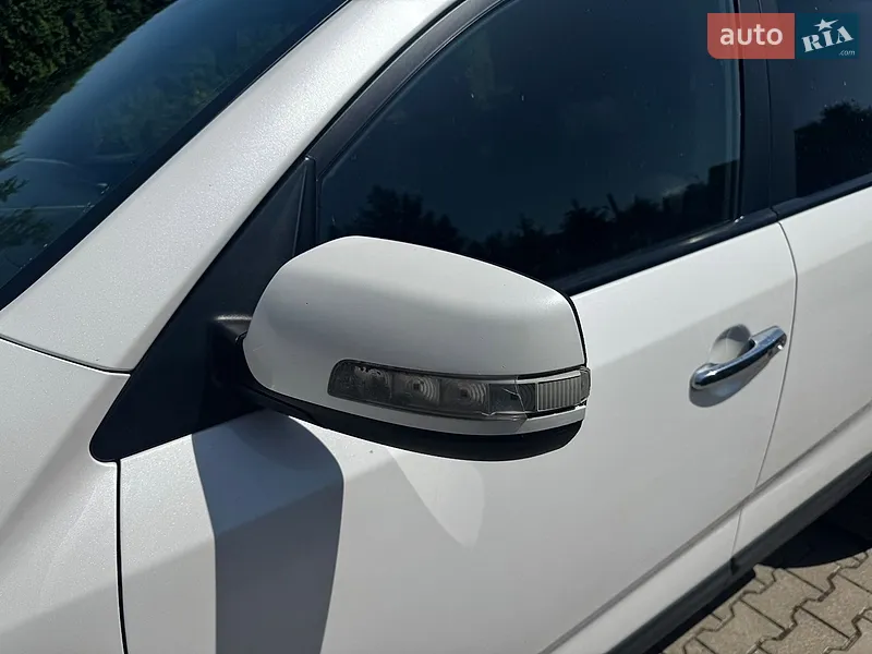 Kia Sorento 2012 VIN Y6DKU811DC5277924 фото оголошення 3 з 46