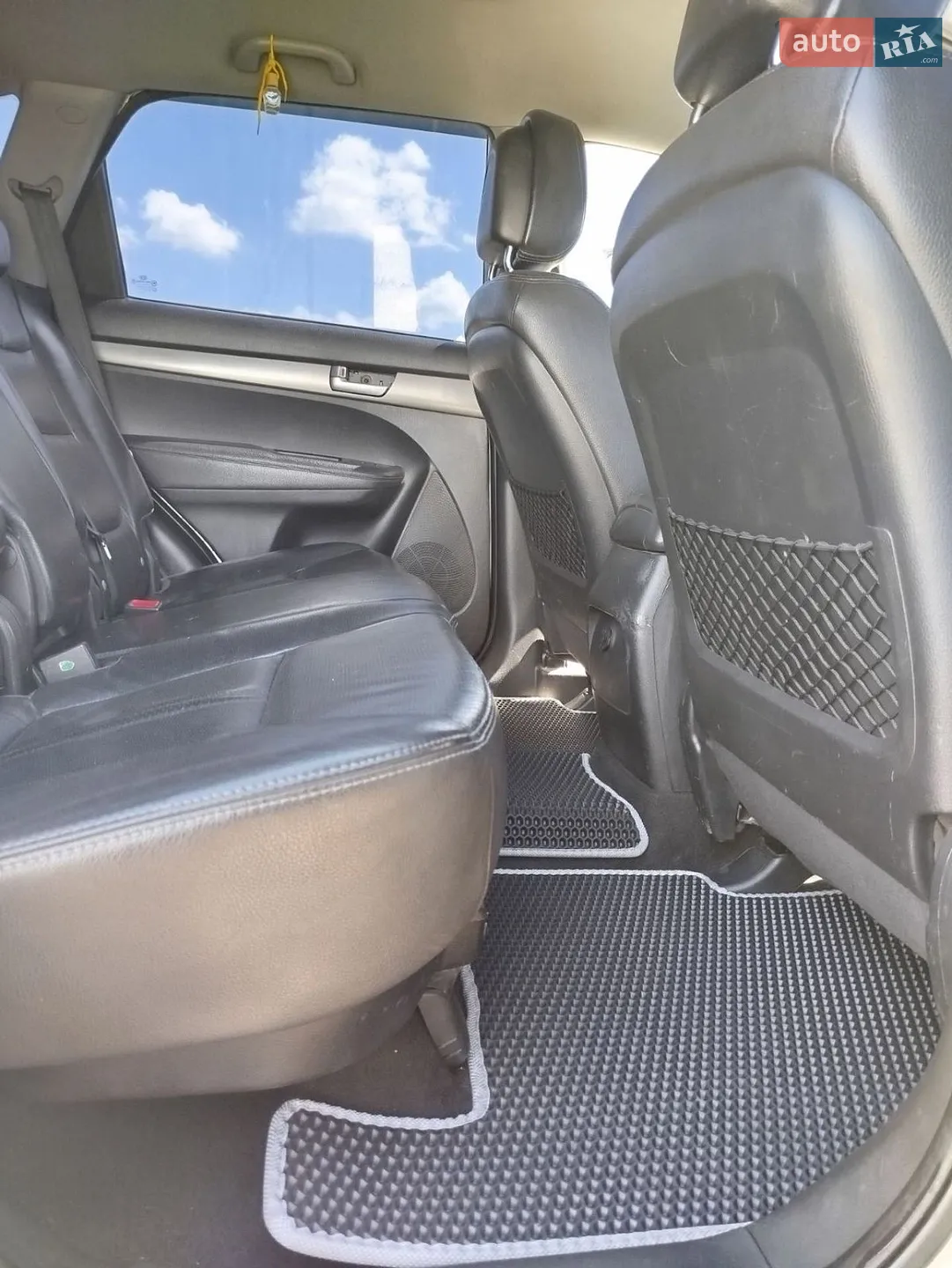 2010 Kia Sorento - мініатюра 13