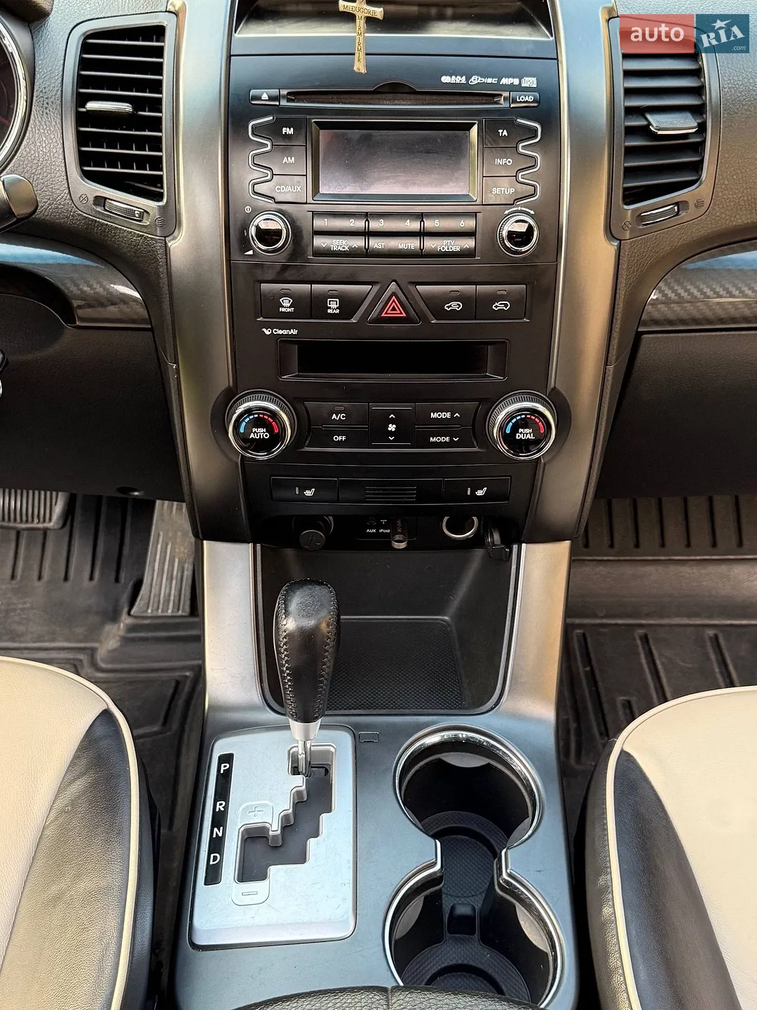 2010 Kia Sorento - мініатюра 12