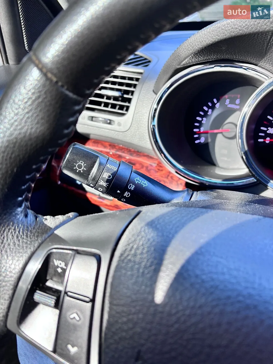 2010 Kia Sorento - мініатюра 32