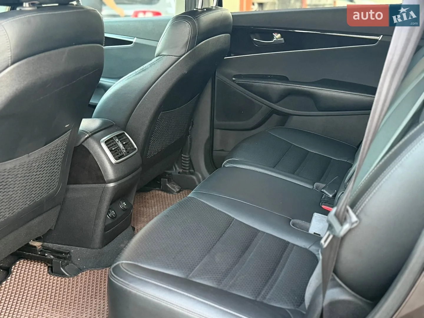 2016 Kia Sorento - мініатюра 8