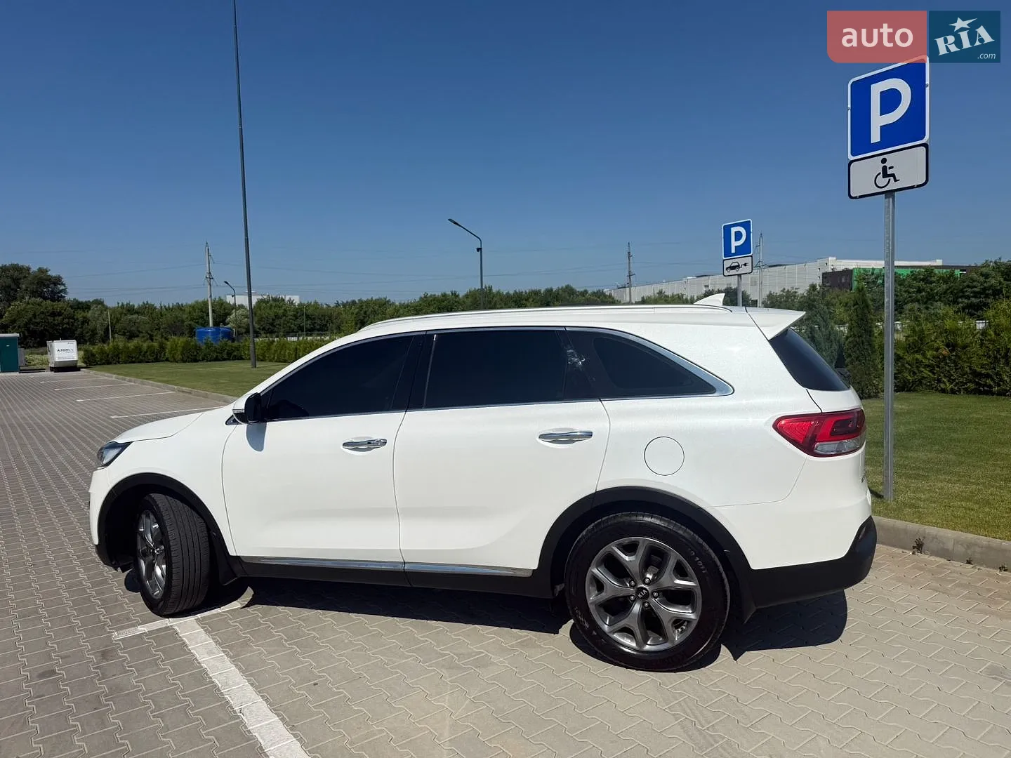 2016 Kia Sorento - мініатюра 25