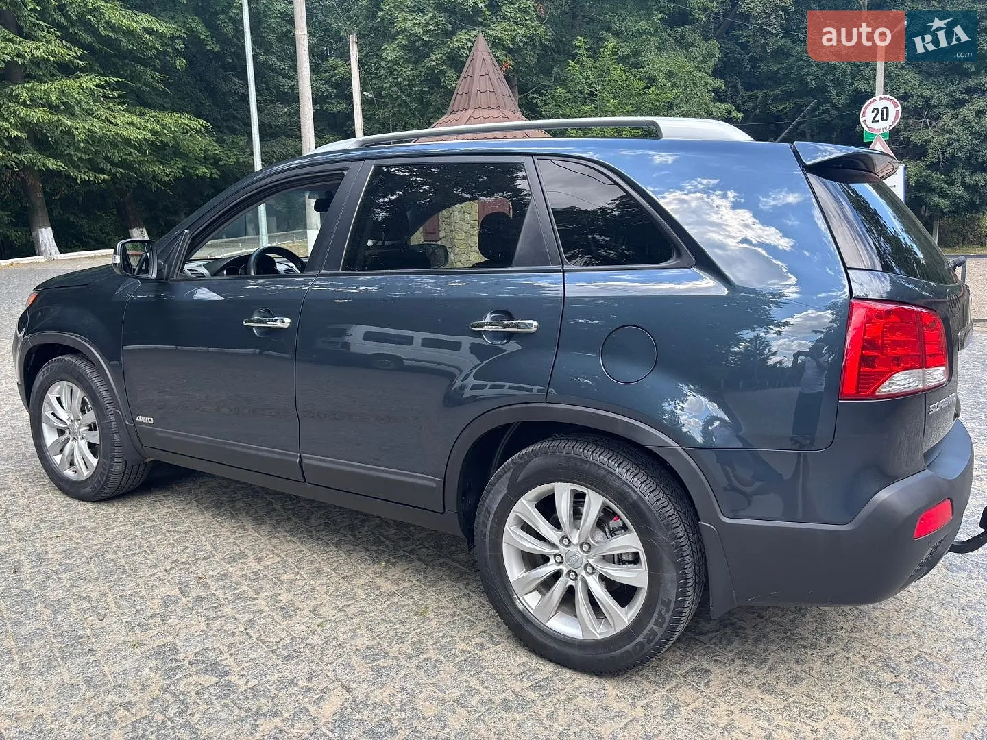 2010 Kia Sorento - мініатюра 11