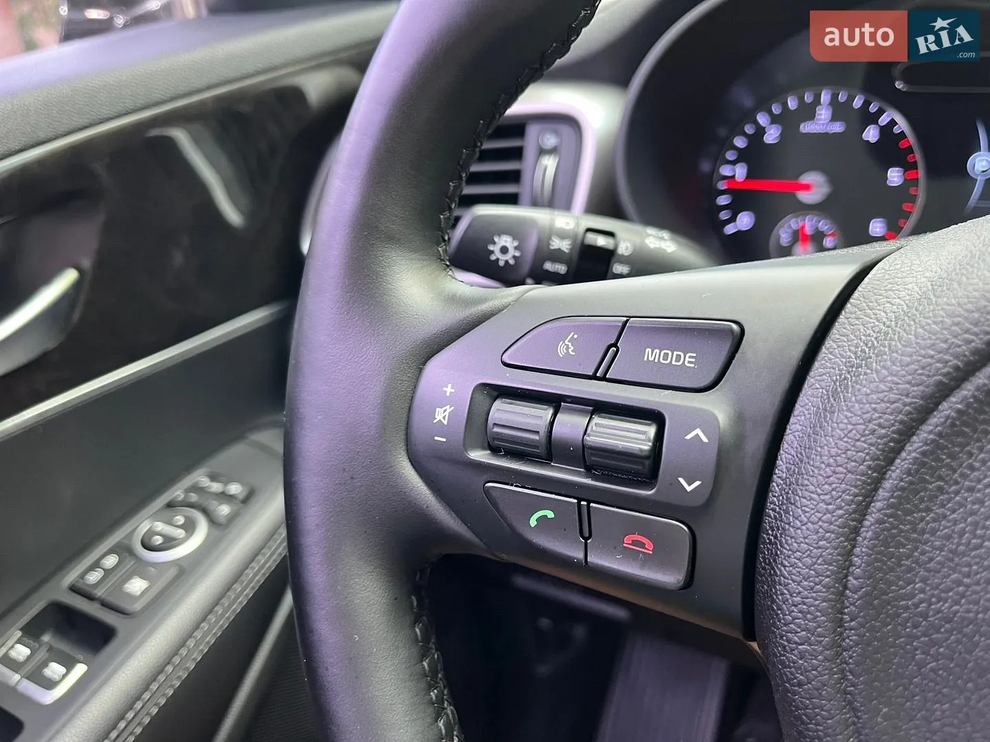 2016 Kia Sorento - мініатюра 112